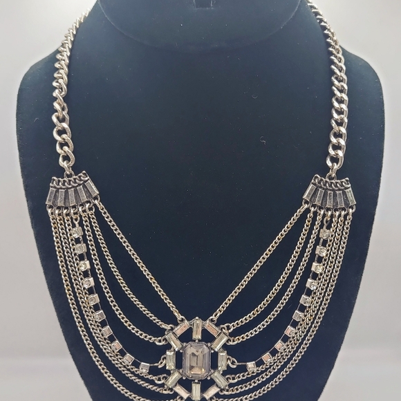 Meet your Posher, Tanya - Picture 11 of 16